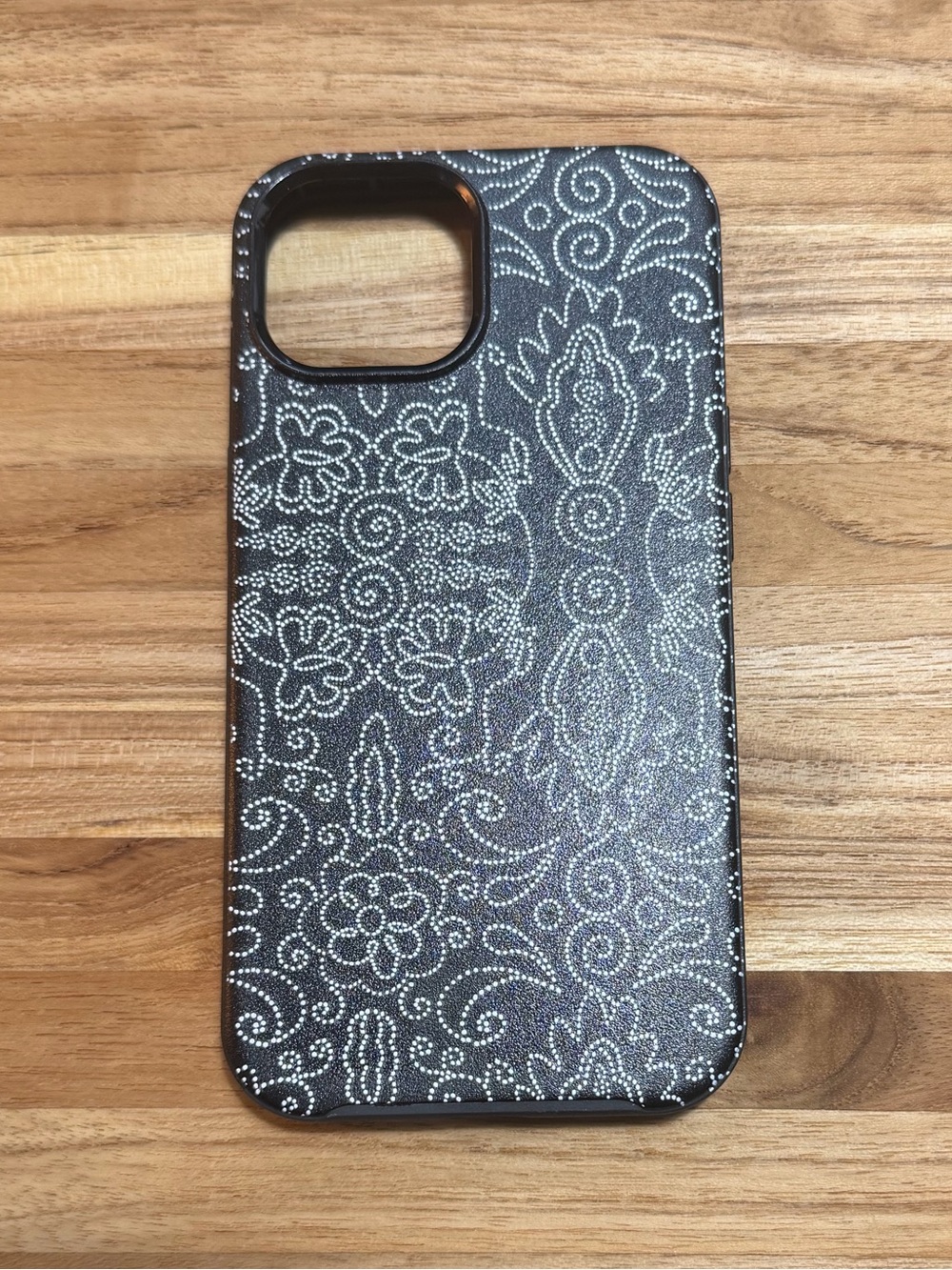 Black Paisley Otterbox